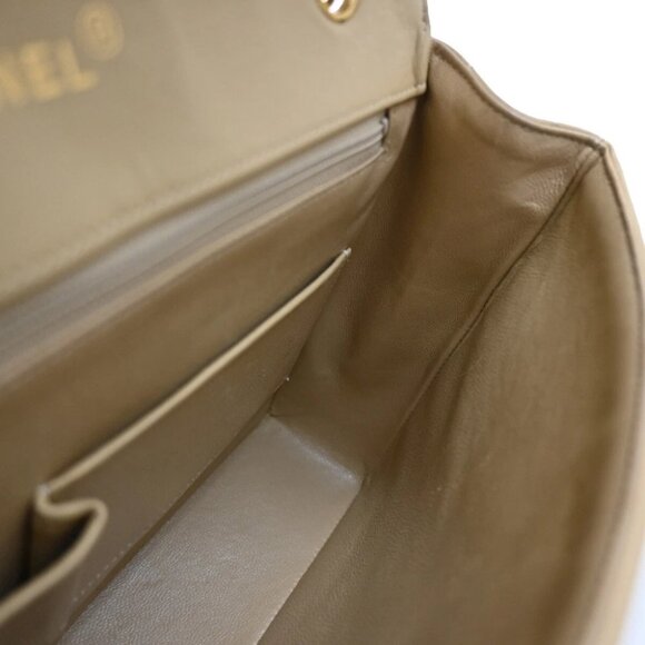 CHANEL CC Logo Matelasse Chain Shoulder Bag Leather Beige GHW Vintage - Picture 15 of 16